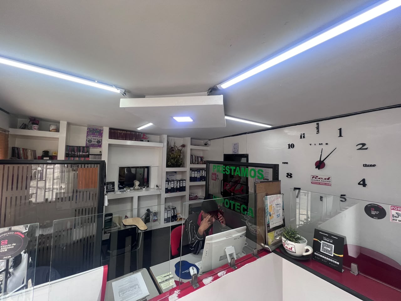 Oficina de Red Bienes Raíces en Bellavista Occidental, fotografía 3